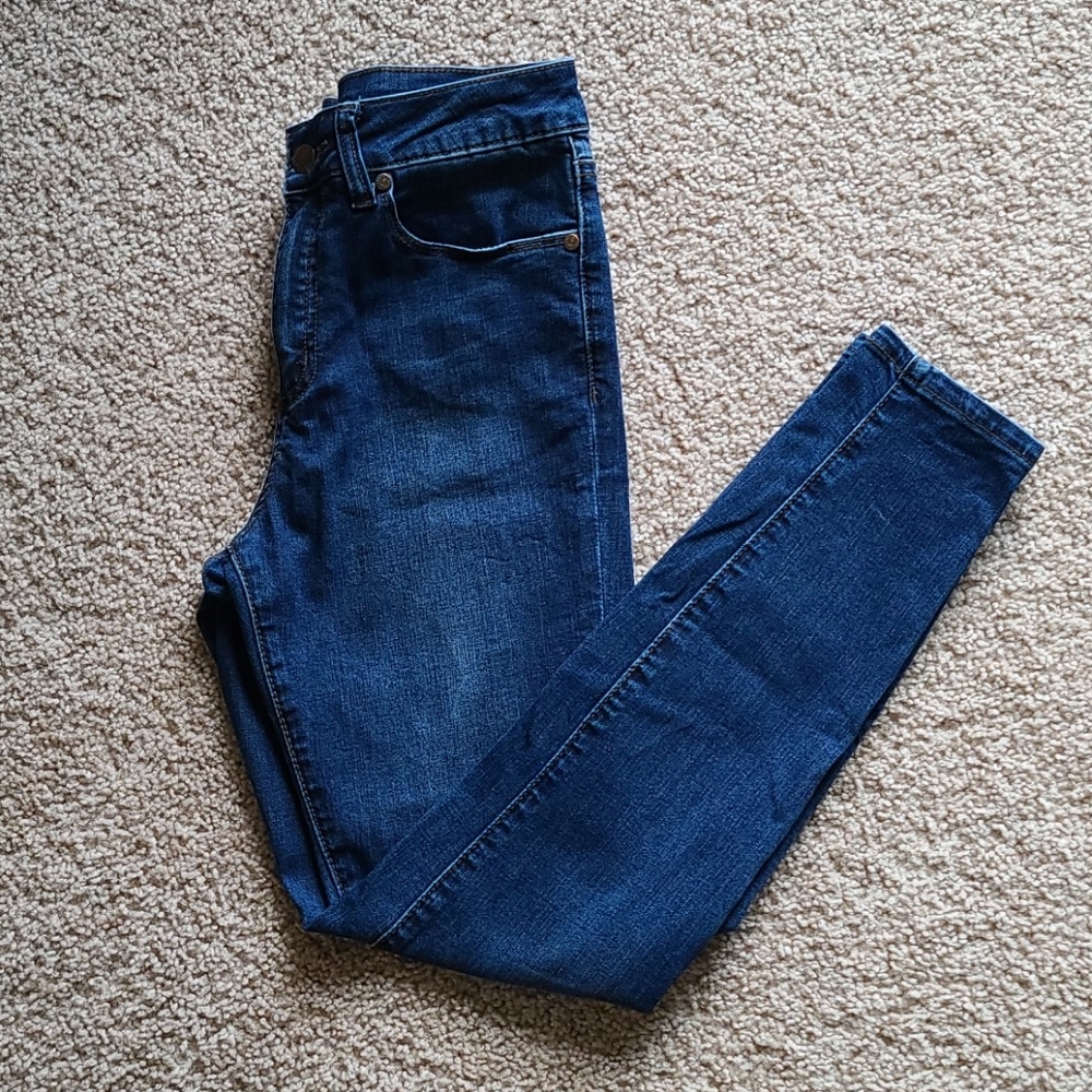 Tahari Skinny Jeans, size 4/27